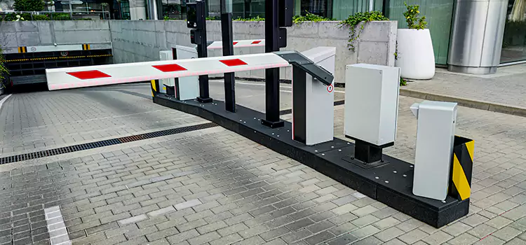 Custom Gate Design & Integration Dixon